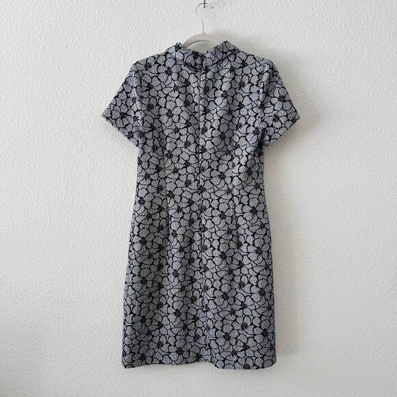 Karl Lagerfeld Paris Floral Textured Mini Dress Pearl Button Detail Size 8 - Picture 6 of 6